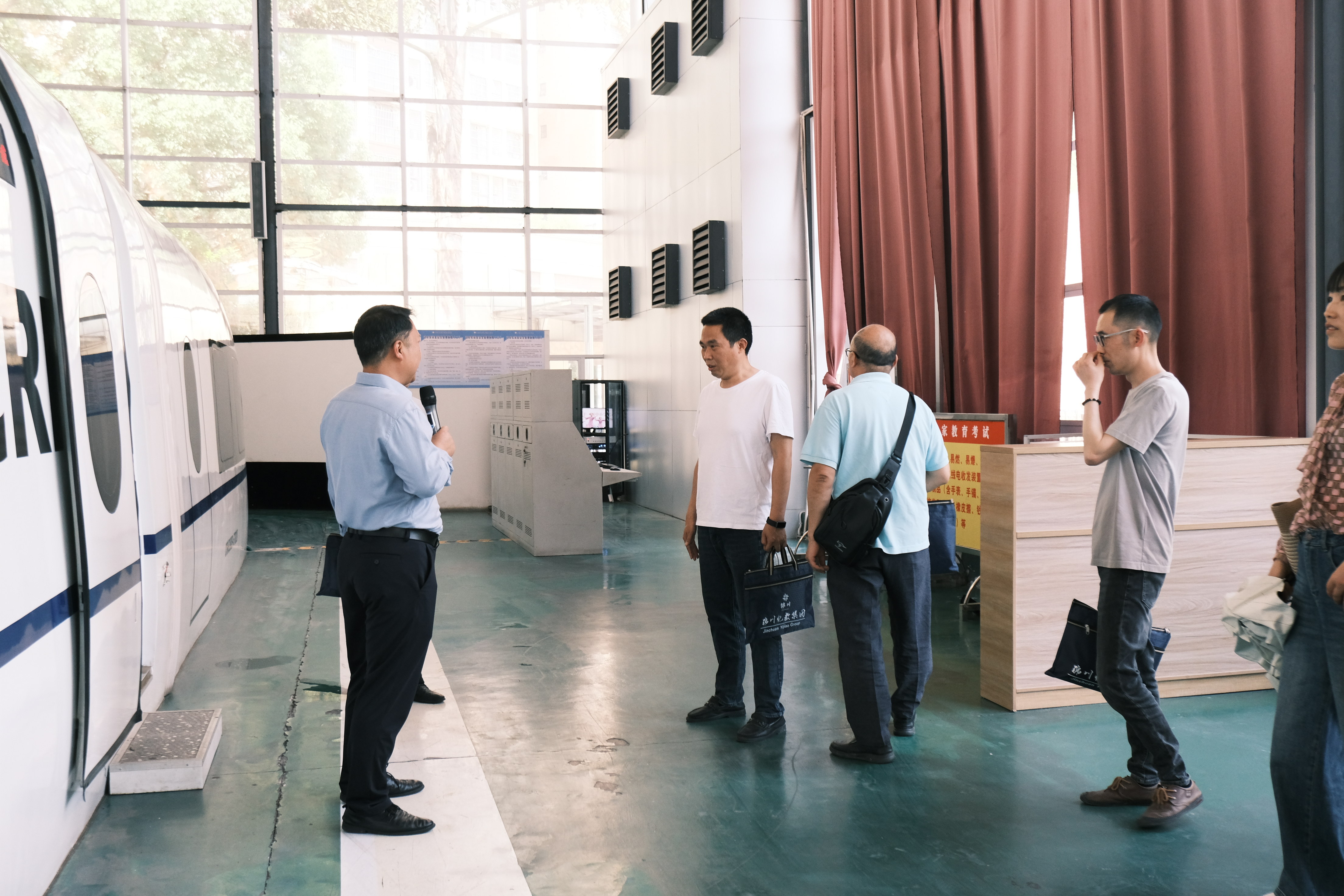 【校际交流促发展 互学互鉴共提升】——资中县职业技术学校教师一行到校开展交流学习